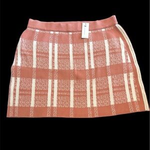 Plus size NWT Plated skirt salmon color